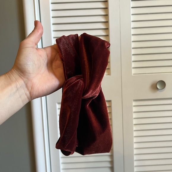 “I’m with the band” Velvet Headband Set in Green, Red, and Gray - Picture 4 of 5